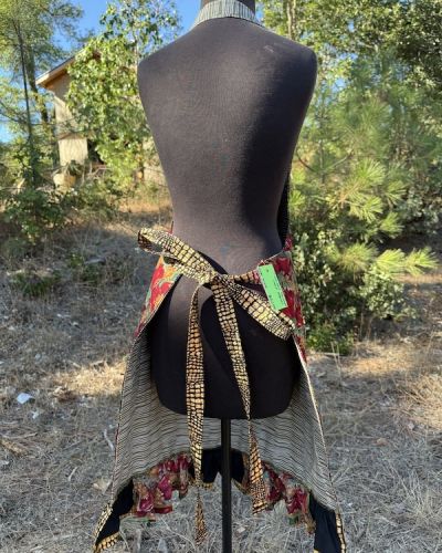 ©Golden Delicious Chef’s Apron