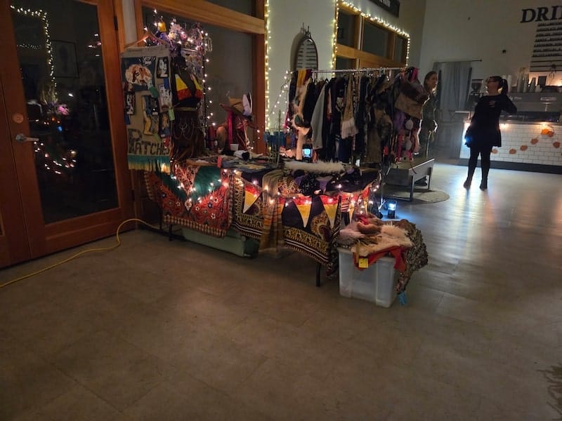 neon_random_rab_booth_night neon random rab booth at night